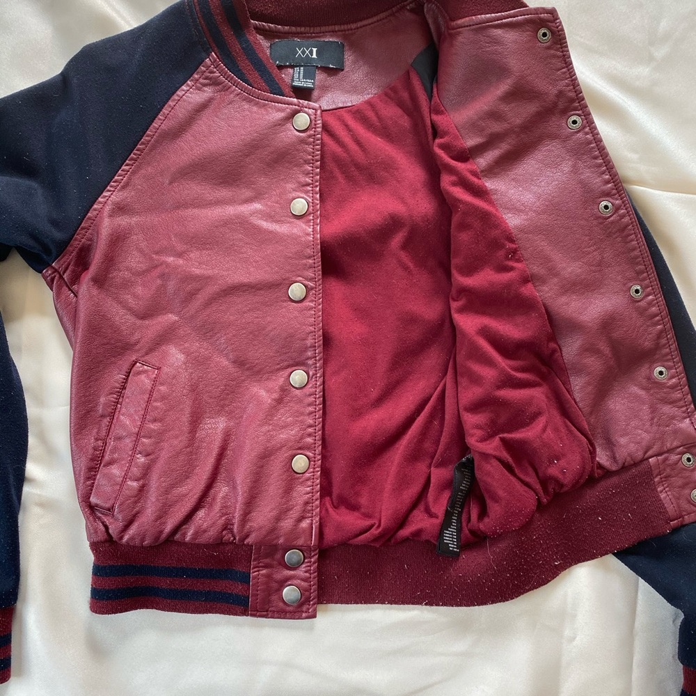 Bomber jacket